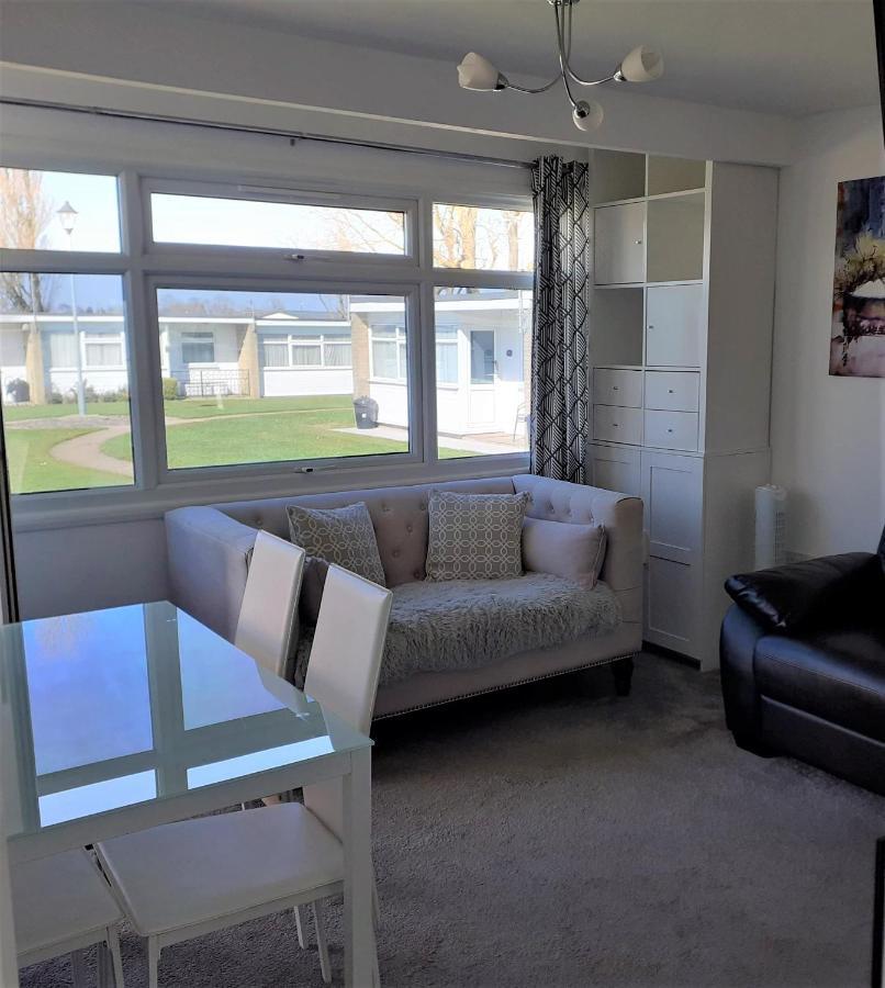 Fabulous 2 Bedroom Dog Friendly Chalet 5 Min Walk To Beach, Nr Gt Yarmouth & Norfolk Broads Scratby Екстер'єр фото